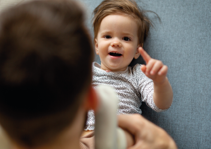 Desarrollo de los Sonidos en los Niños: De los Balbuceos a la Pronunciación Correcta